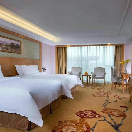 Vienna Hotel Guangzhou Baiyun Dongping Middle Road Экстерьер фото