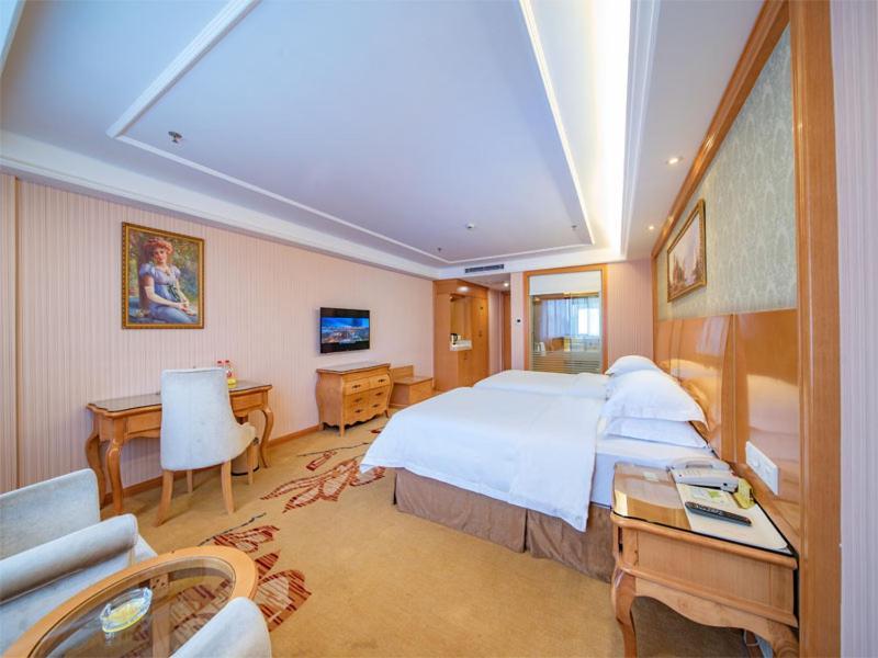 Vienna Hotel Guangzhou Baiyun Dongping Middle Road Экстерьер фото