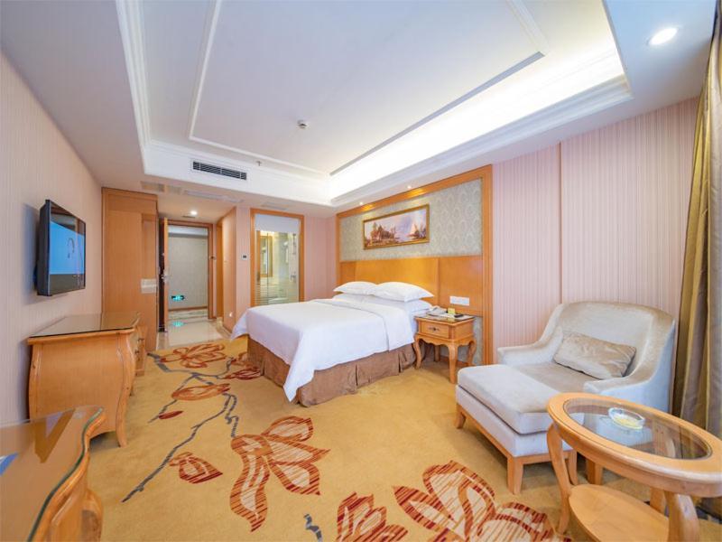 Vienna Hotel Guangzhou Baiyun Dongping Middle Road Экстерьер фото