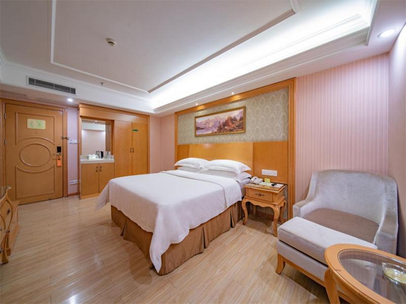 Vienna Hotel Guangzhou Baiyun Dongping Middle Road Экстерьер фото