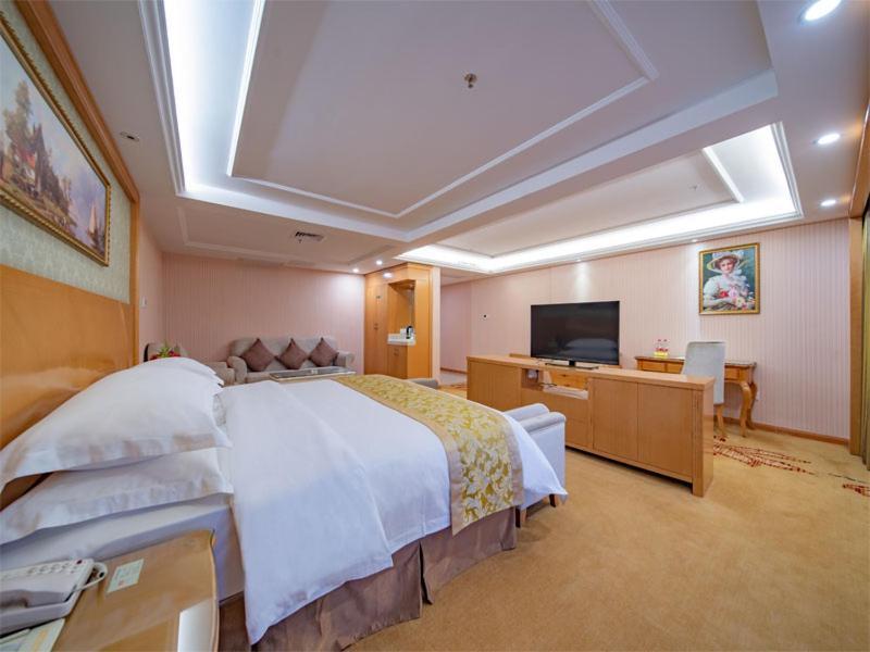 Vienna Hotel Guangzhou Baiyun Dongping Middle Road Экстерьер фото